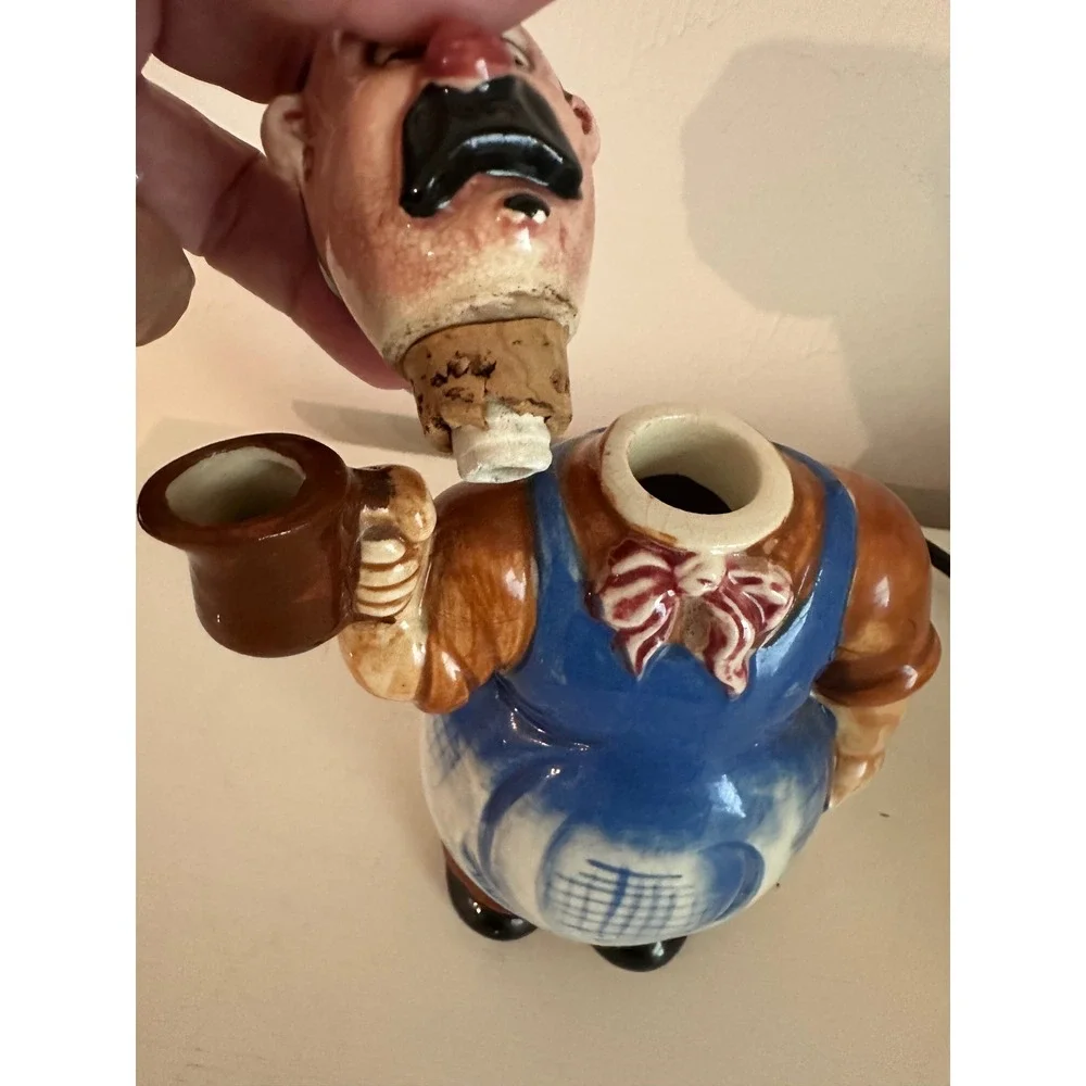 Unbranded vintage hand
